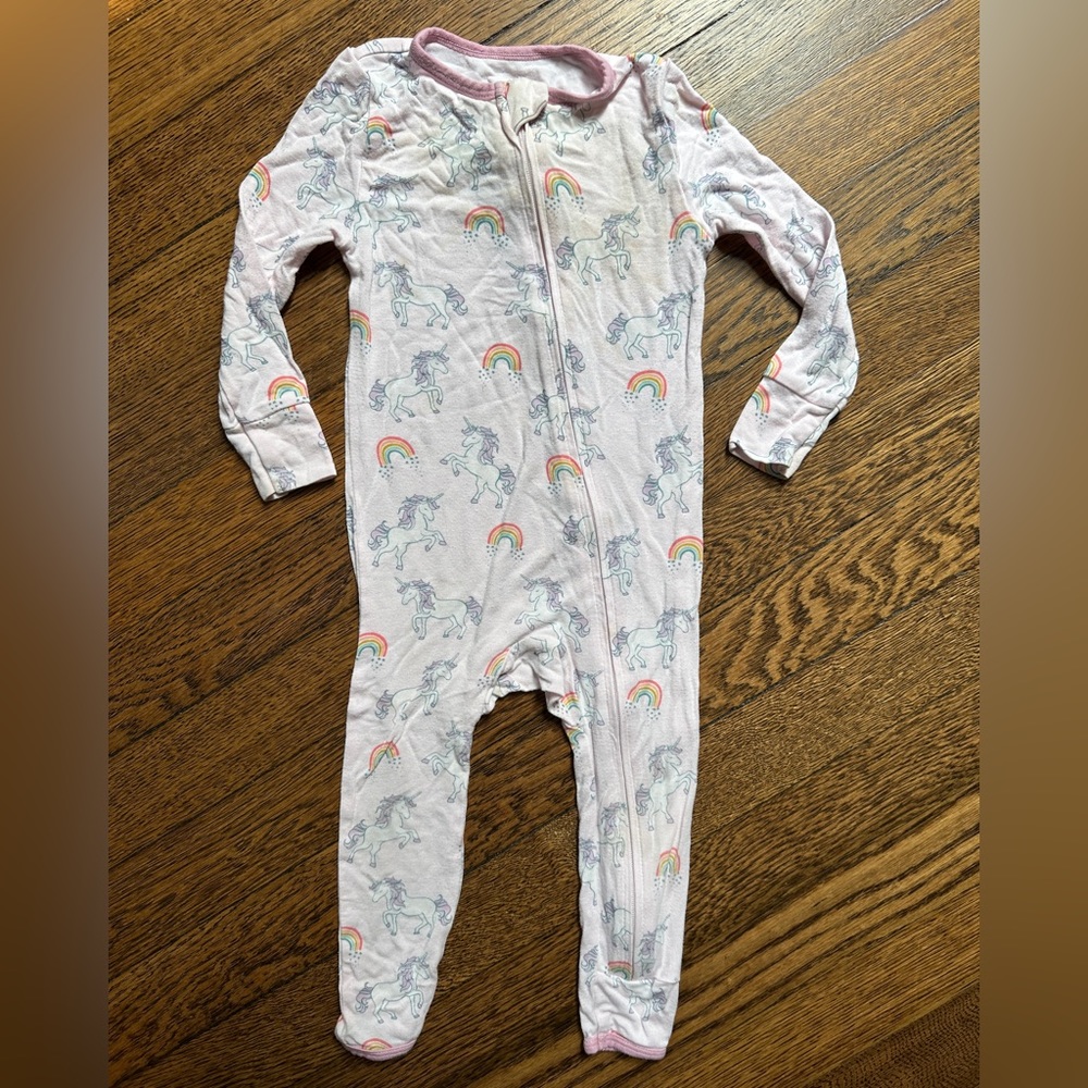 Free Birdees Heavenly Pink Unicorns & Rainbows Coverall ( 12-18mos)